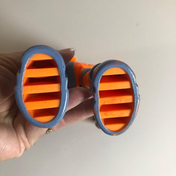 Mattel Rescue Heroes Action Figures 6in Roger Houston 2001 Gil Gripper 2002 - Picture 4 of 6